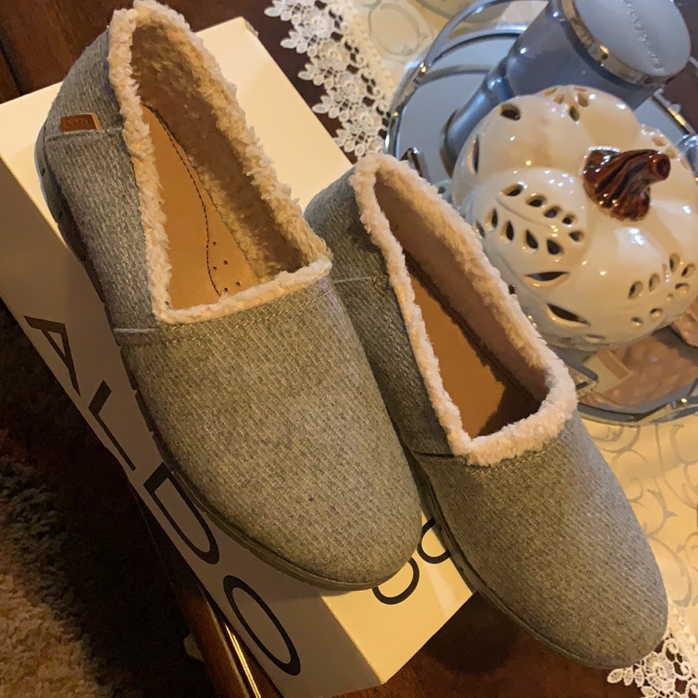 ALDO - Picture 3 of 5